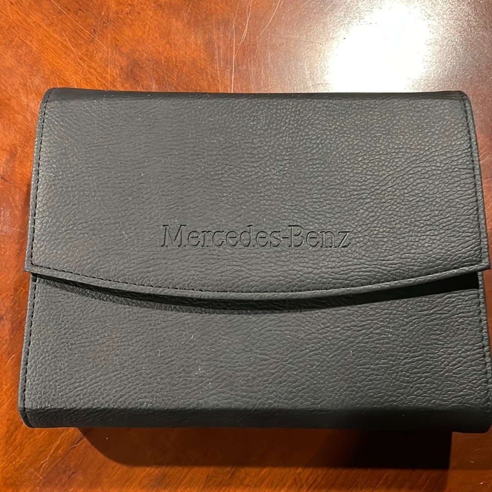 Mercedes-Benz Leather Glovebox Manual/Document Holder
